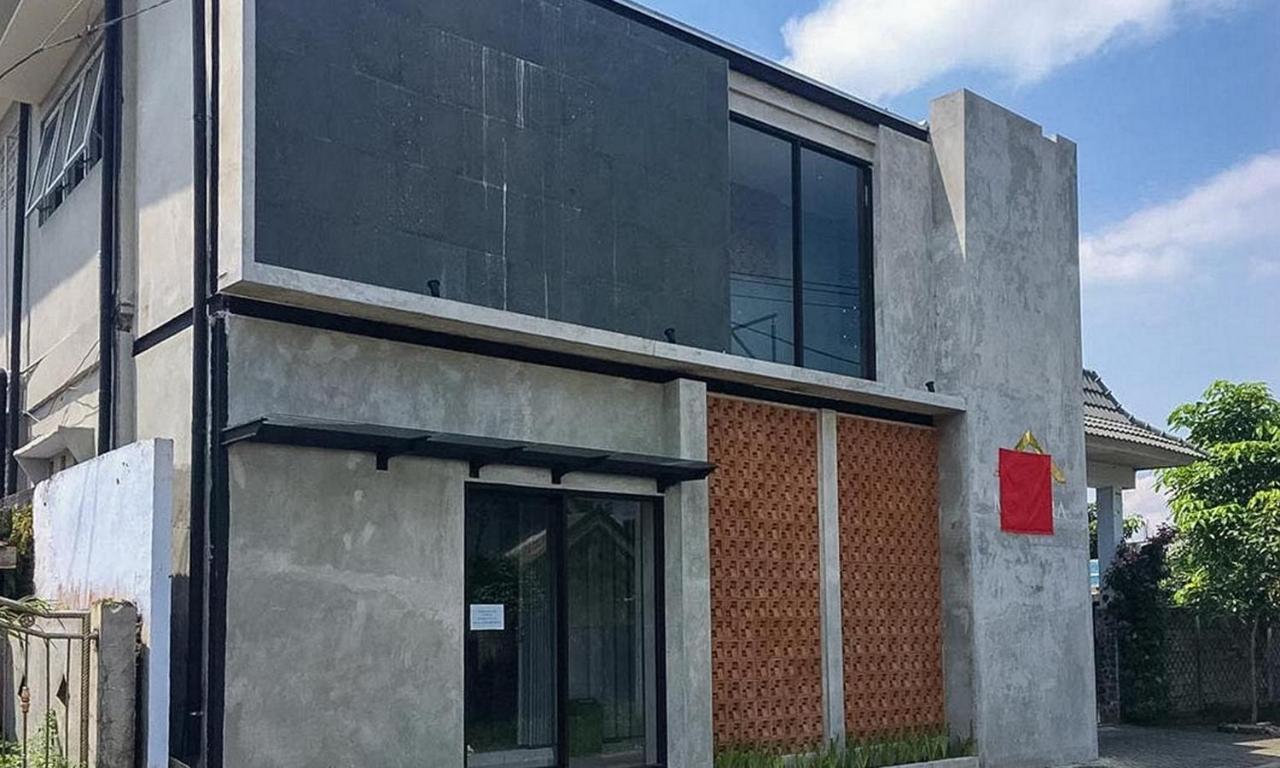 Reddoorz Near Wisata Paribendo Lawang Hotel Exterior foto