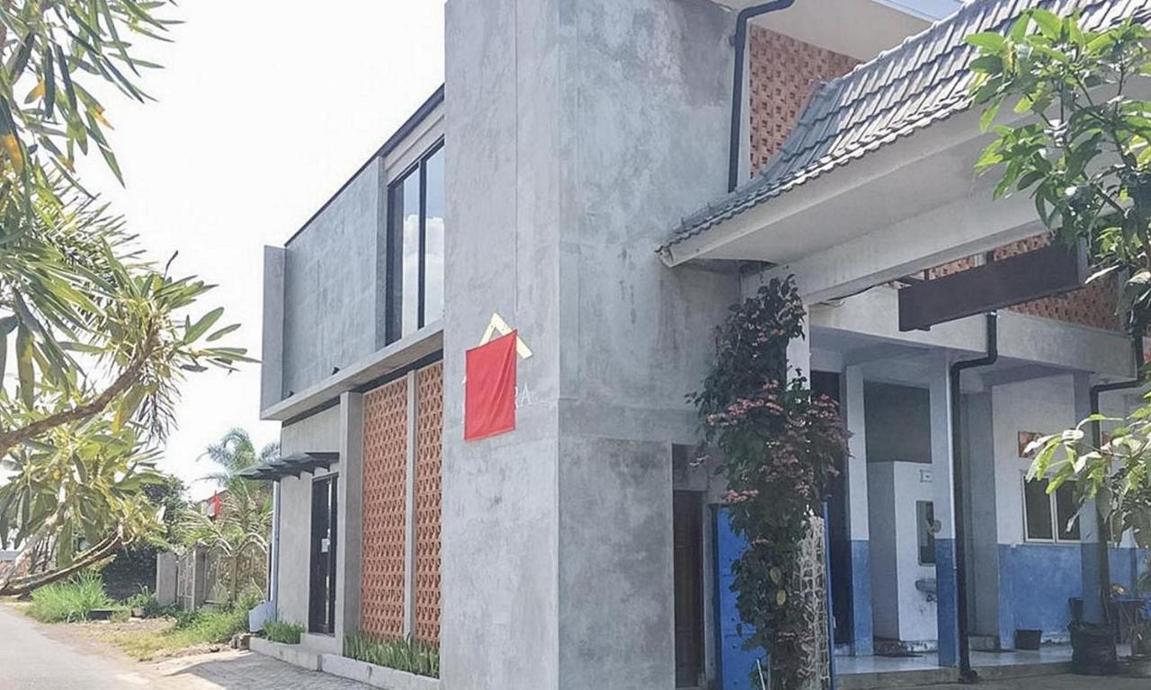 Reddoorz Near Wisata Paribendo Lawang Hotel Exterior foto